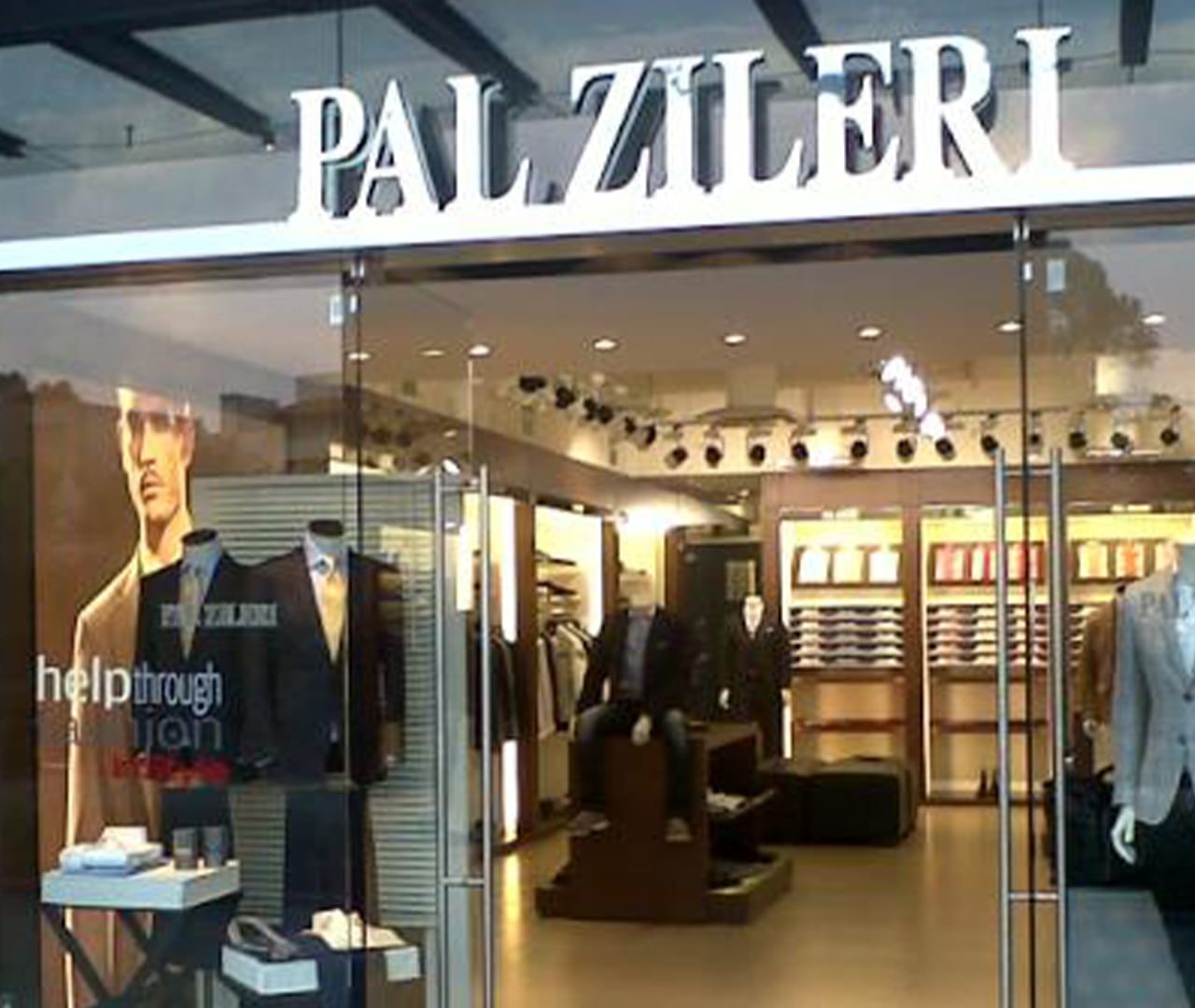 Pal Zileri Shop — Compass